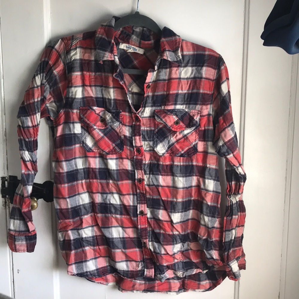 A flannel, light, very comfortable
